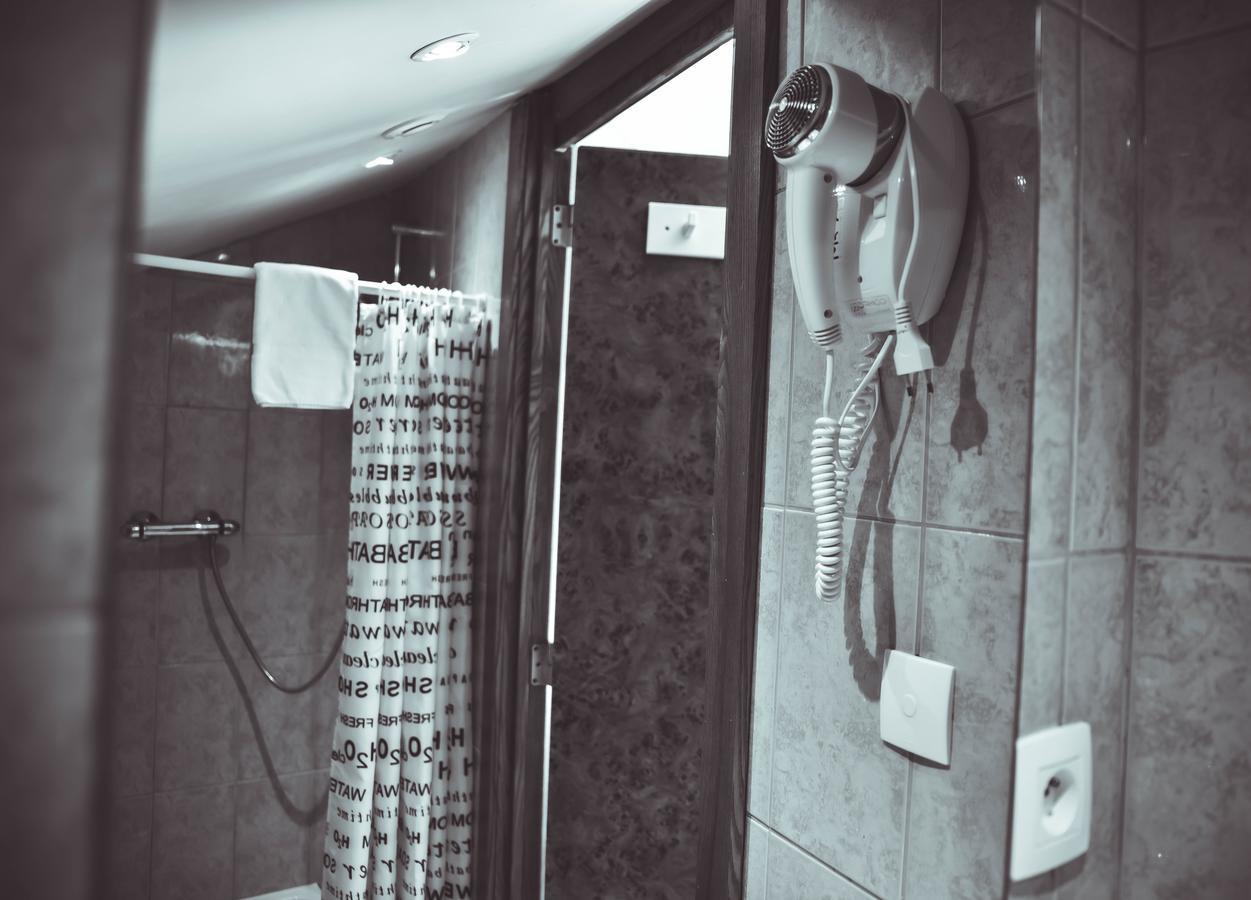 Hotel L'Etoile De Marie Rocroi Zewnętrze zdjęcie